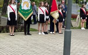 Reprezentacja naszej szkoły w obchodach miejskich  (3)