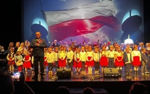 Koncert Patriotyczny  "Ojczyzna moja"klasa1B (2)