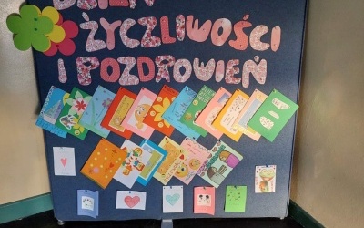 Dzień Życzliwości i Pozdrowień w naszej szkole kartki/gazetka (5)