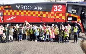 W dniu dzisiejszym klasy 2a i 2d pojechały na fantastyczną  wycieczkę szkolną na Port Lotniczy Wrocław.  (8)